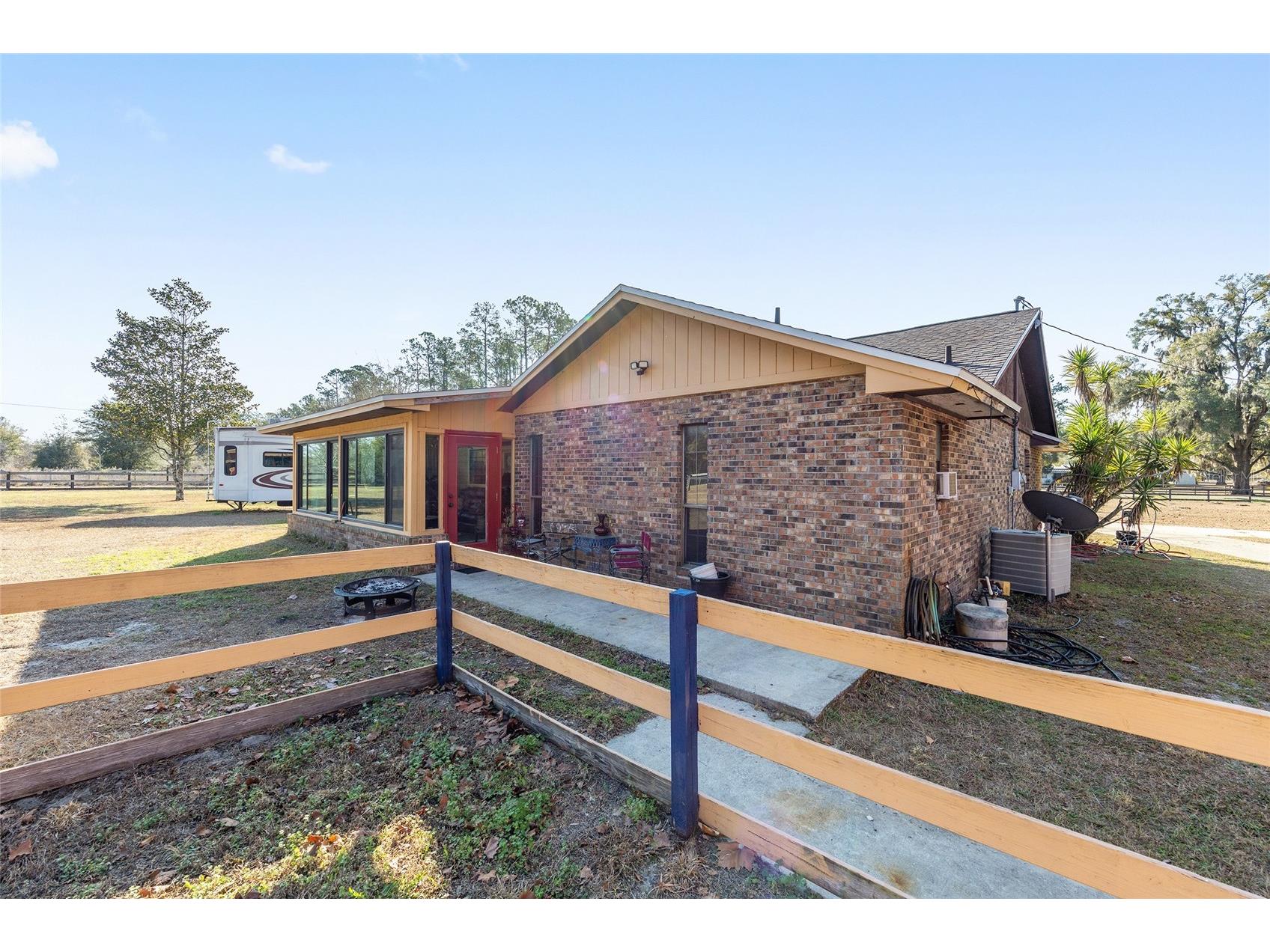 825 NE 165th Street Citra FL 32113 OM718916 image38