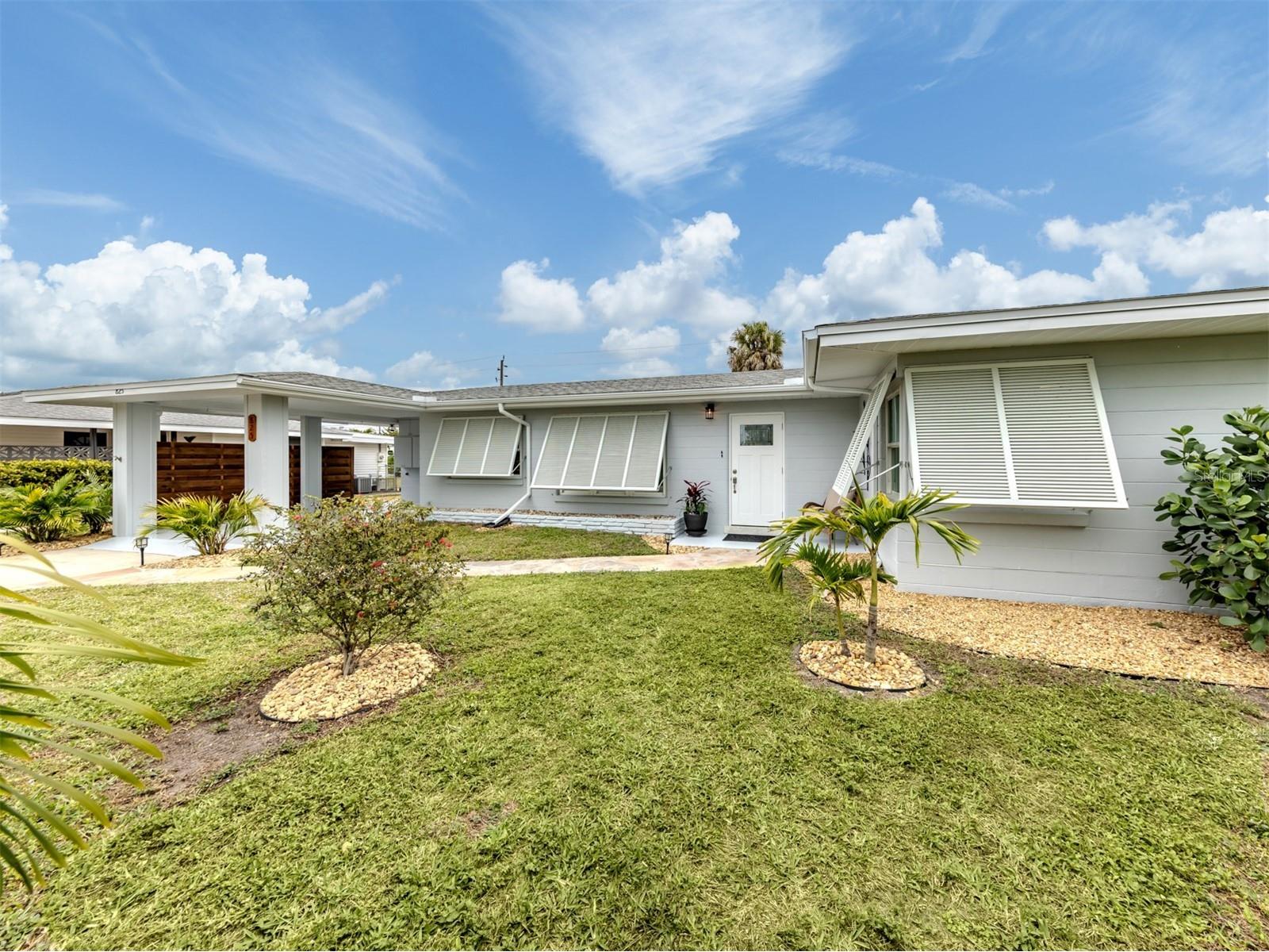 825 Nokomis Avenue S Venice FL 34285 N6142423 image1