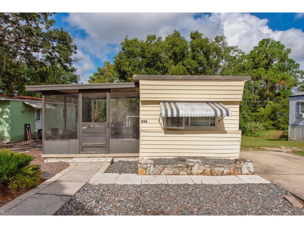 825 Oakwood Drive Tarpon Springs FL 34689 TB8436451 image1