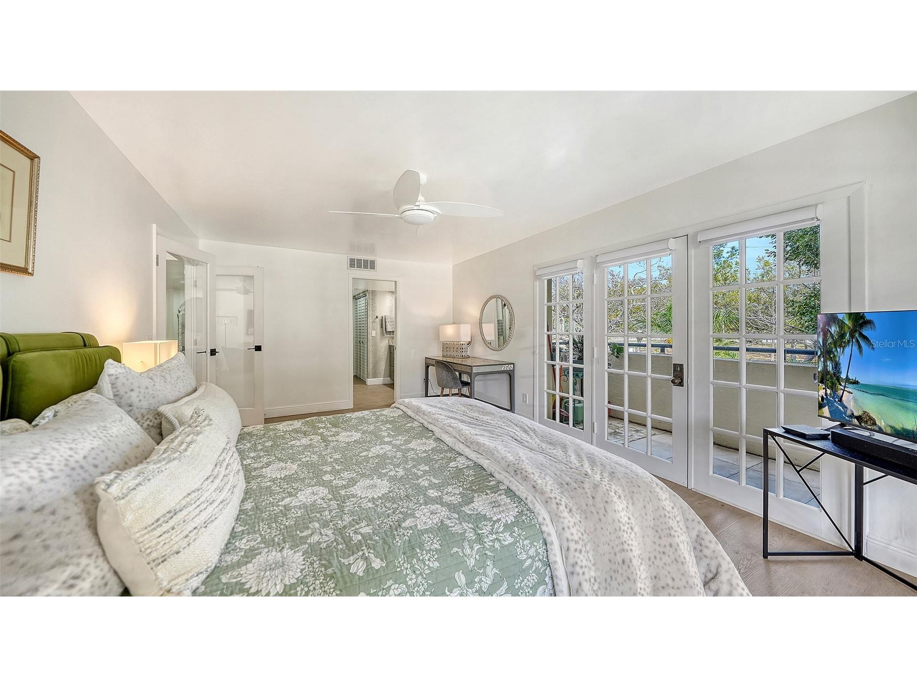 825 Osprey Avenue #108 Sarasota FL 34236 - HUDSON BAYOU A4684762 image16