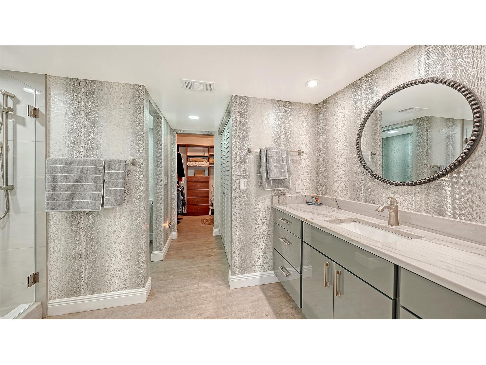 825 Osprey Avenue #108 Sarasota FL 34236 - HUDSON BAYOU A4684762 image19