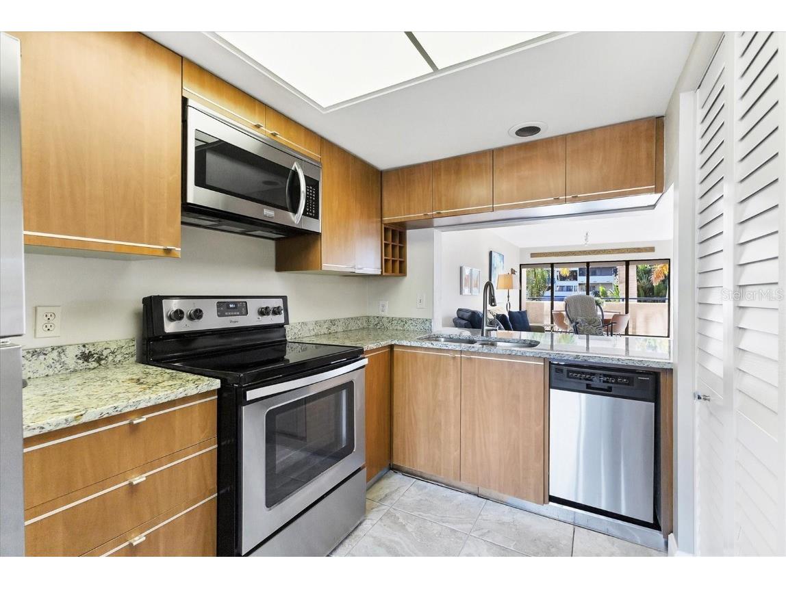 825 S Osprey Avenue #104 Sarasota FL 34236 A4671589 image14