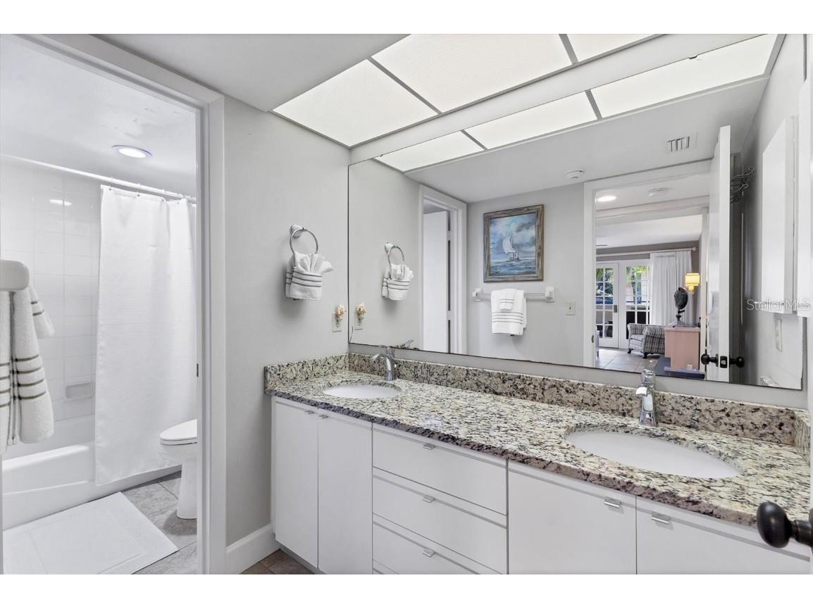 825 S Osprey Avenue #104 Sarasota FL 34236 A4671589 image20