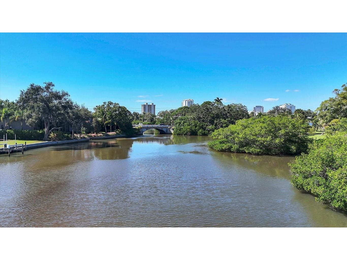 825 S Osprey Avenue #104 Sarasota FL 34236 A4671589 image38