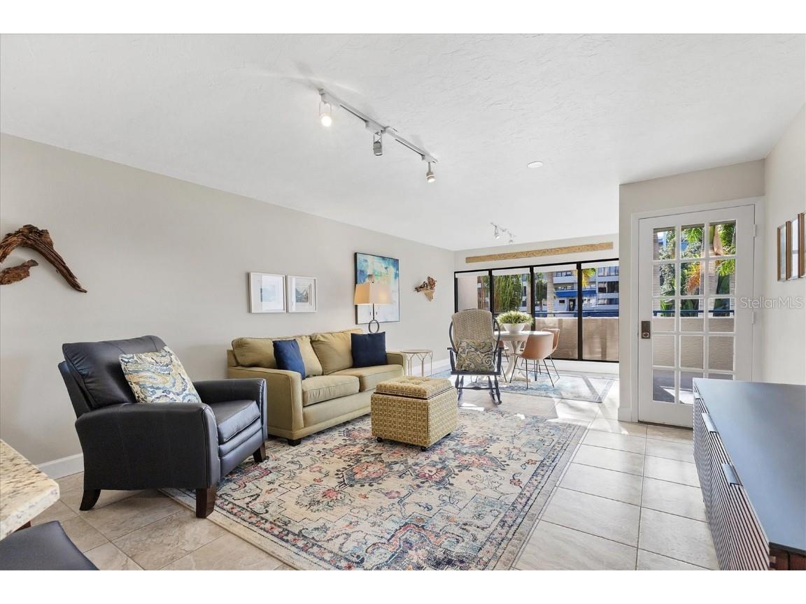 825 S Osprey Avenue #104 Sarasota FL 34236 A4671589 image5