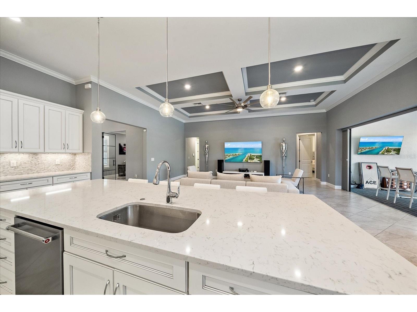 825 Seascape Place Sarasota FL 34240 A4681774 image24