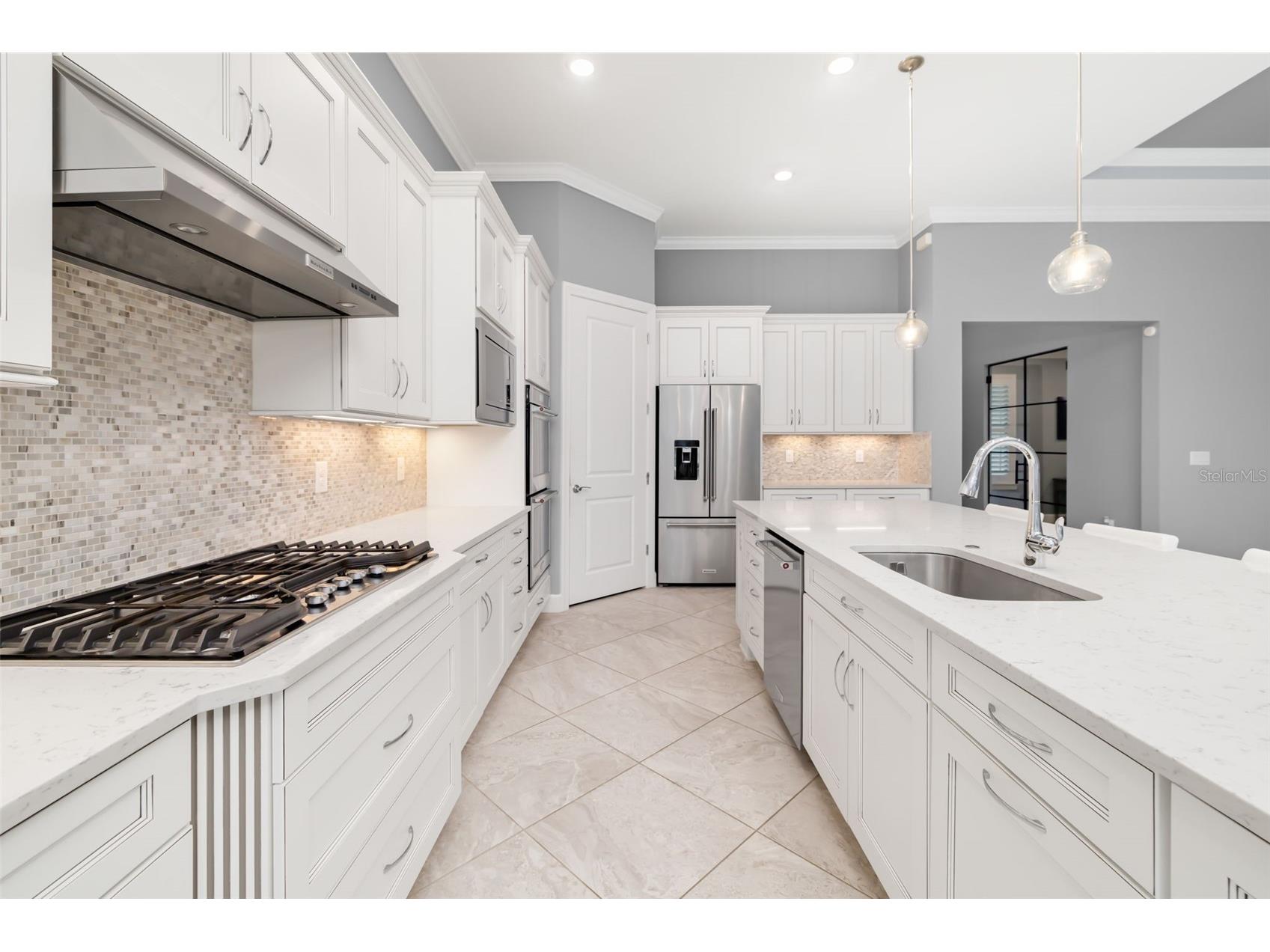 825 Seascape Place Sarasota FL 34240 A4693930 image30