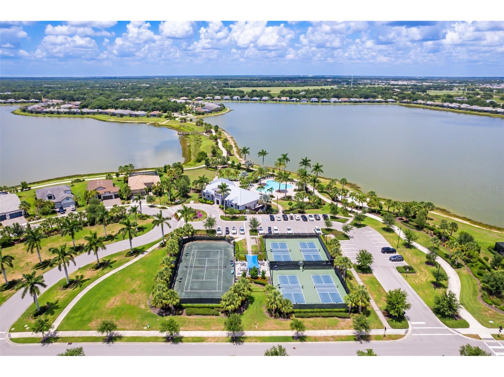 825 Seascape Place Sarasota FL 34240 A4693930 image68