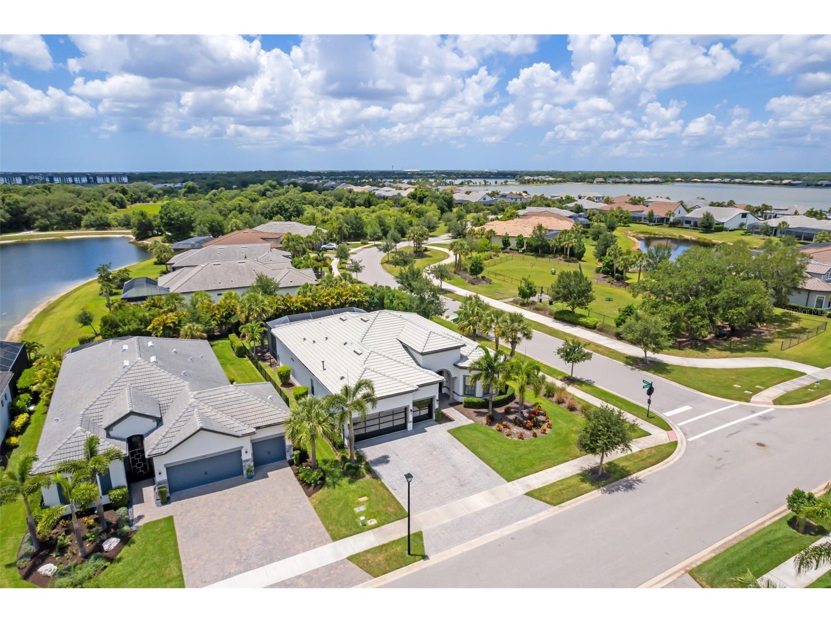 825 Seascape Place Sarasota FL 34240 A4693930 image9
