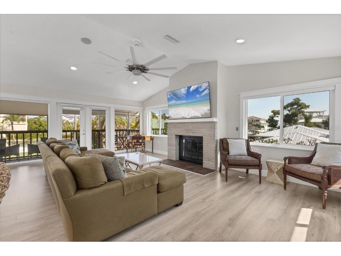 825 Tarawitt Drive Longboat Key FL 34228 A4663797 image9