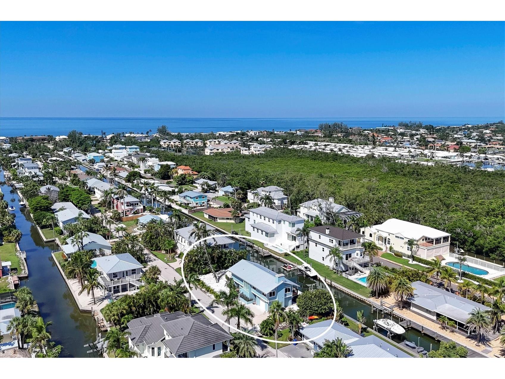 825 Tarawitt Drive Longboat Key FL 34228 A4684674 image1