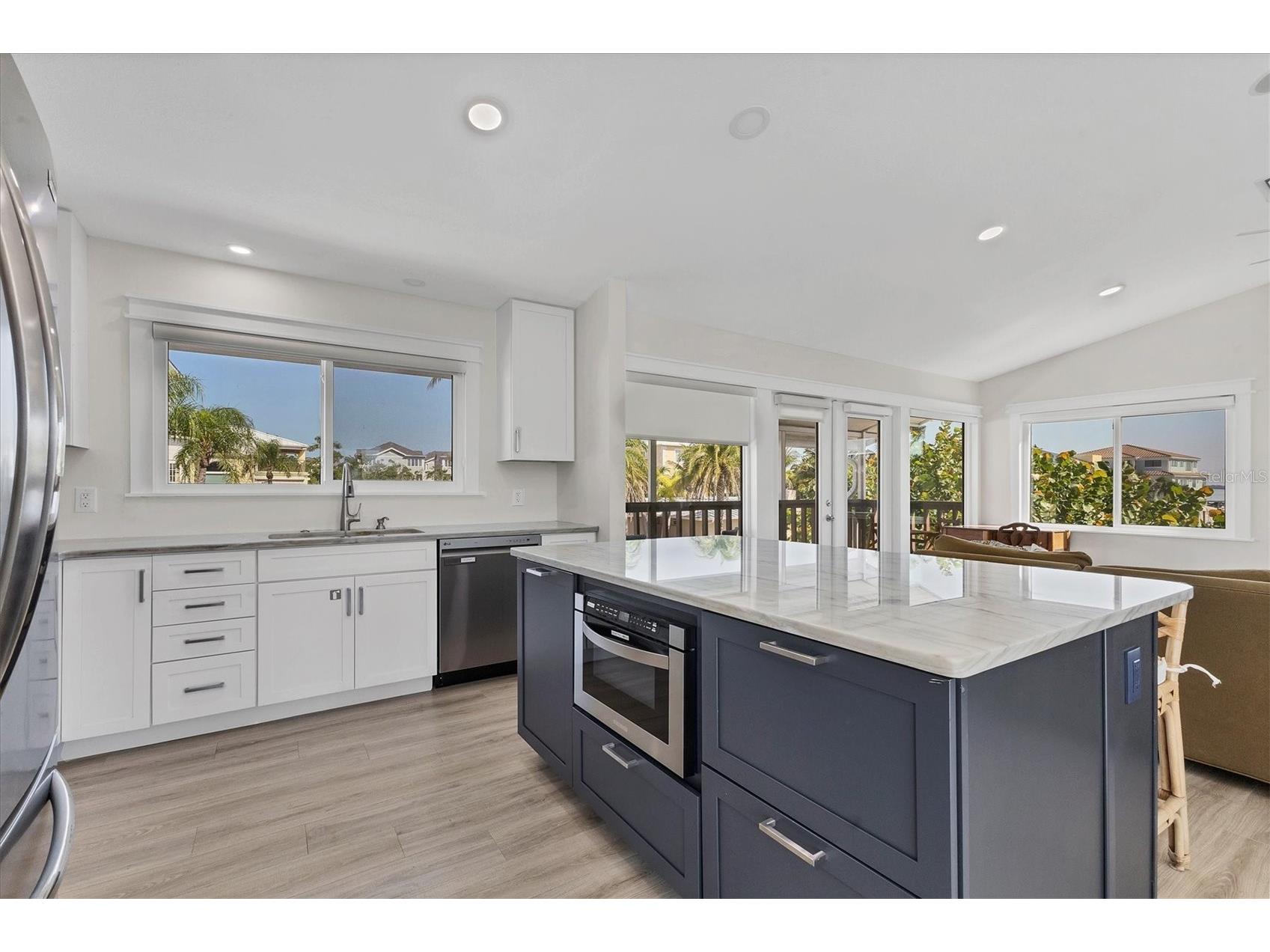 825 Tarawitt Drive Longboat Key FL 34228 A4684674 image16