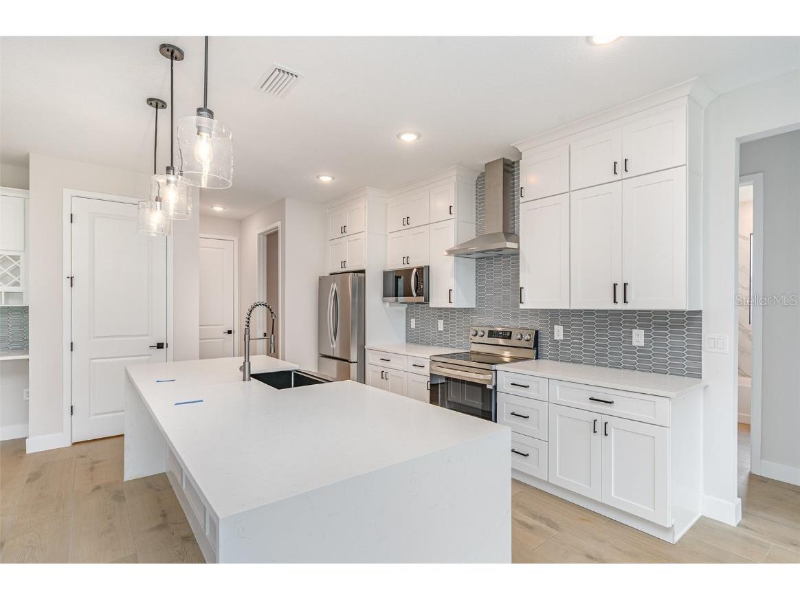 825 Tejon Avenue SW Palm Bay FL 32908 GC532432 image4