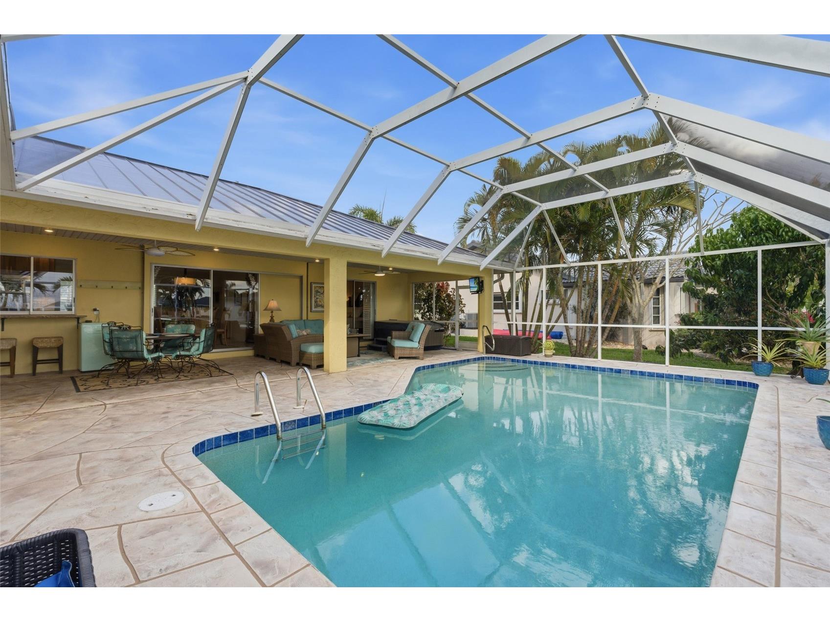 825 Via Formia Punta Gorda FL 33950 - LISA BAY C7522778 image4