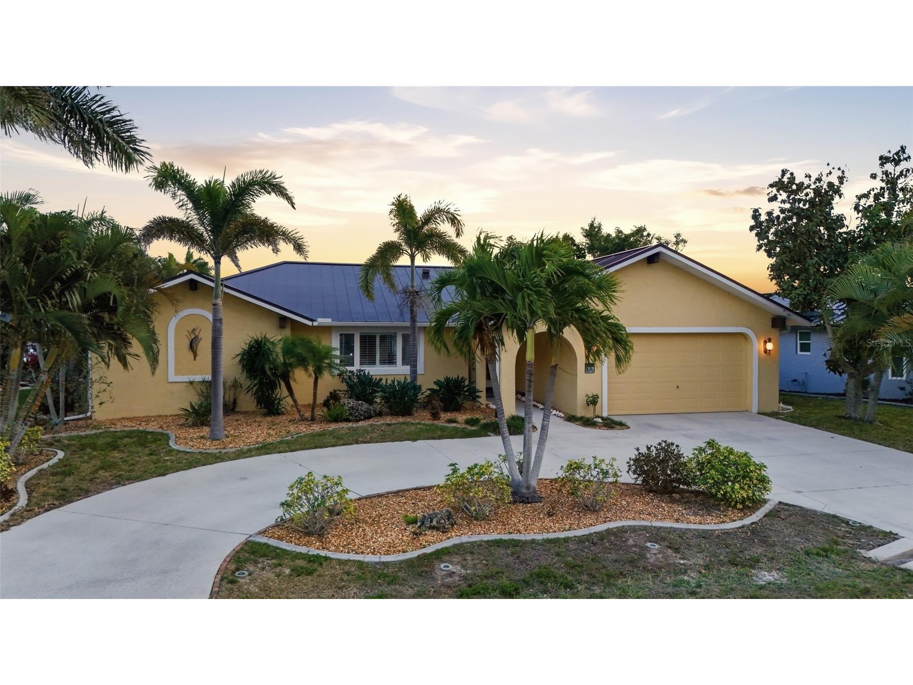 825 Via Formia Punta Gorda FL 33950 - LISA BAY C7522778 image7