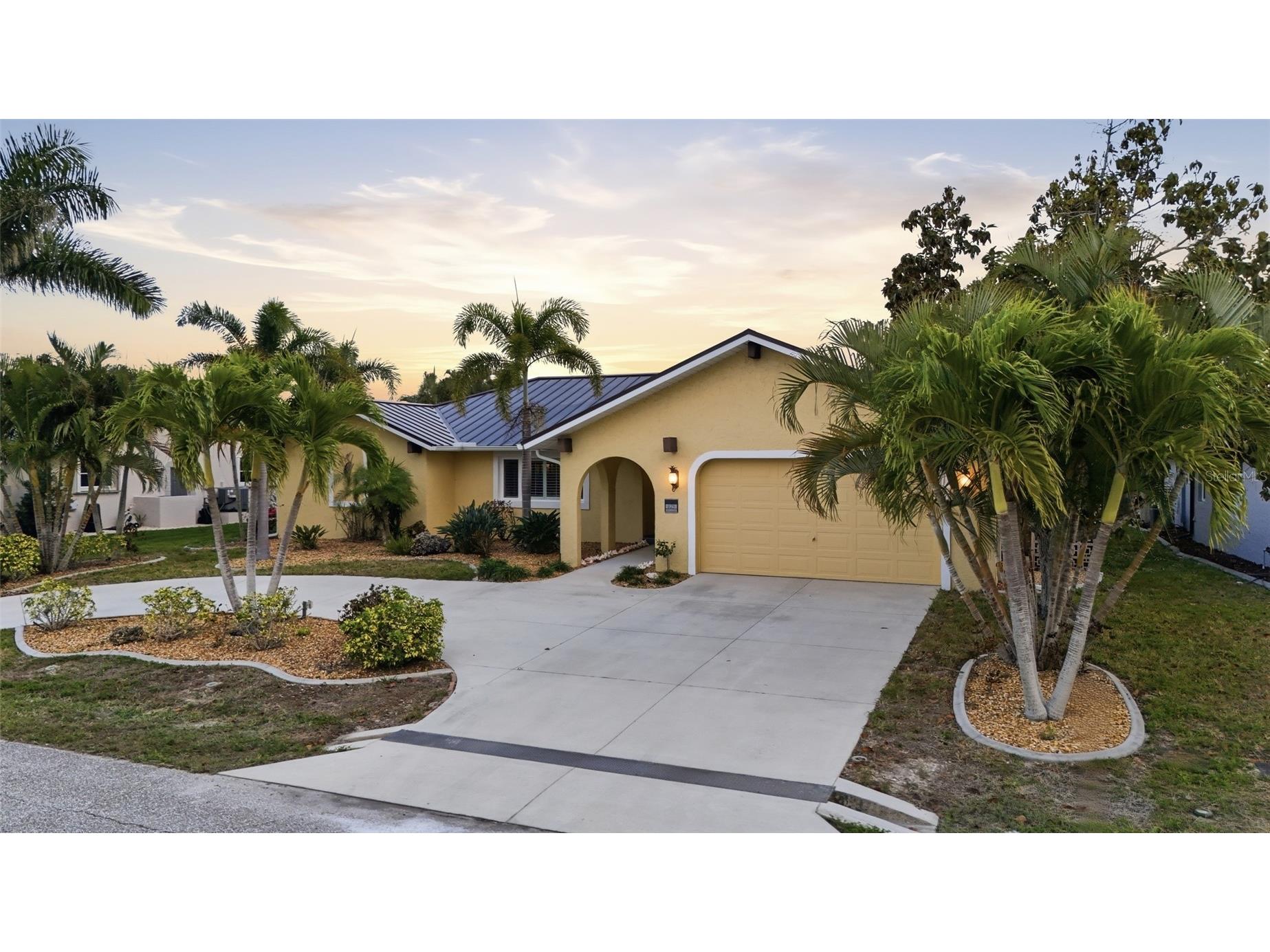 825 Via Formia Punta Gorda FL 33950 - LISA BAY C7522778 image78