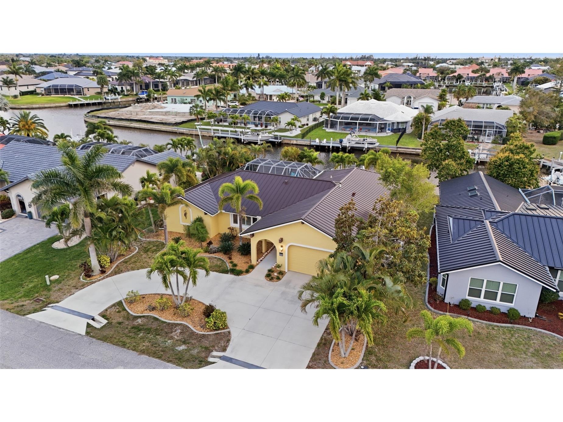 825 Via Formia Punta Gorda FL 33950 - LISA BAY C7522778 image8