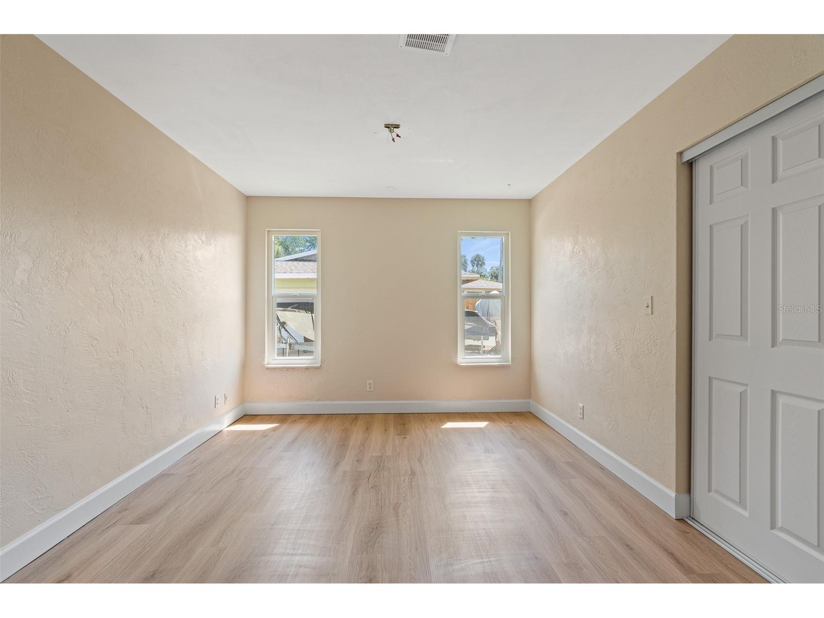 825 Wells Drive South Daytona FL 32119 V4942743 image13