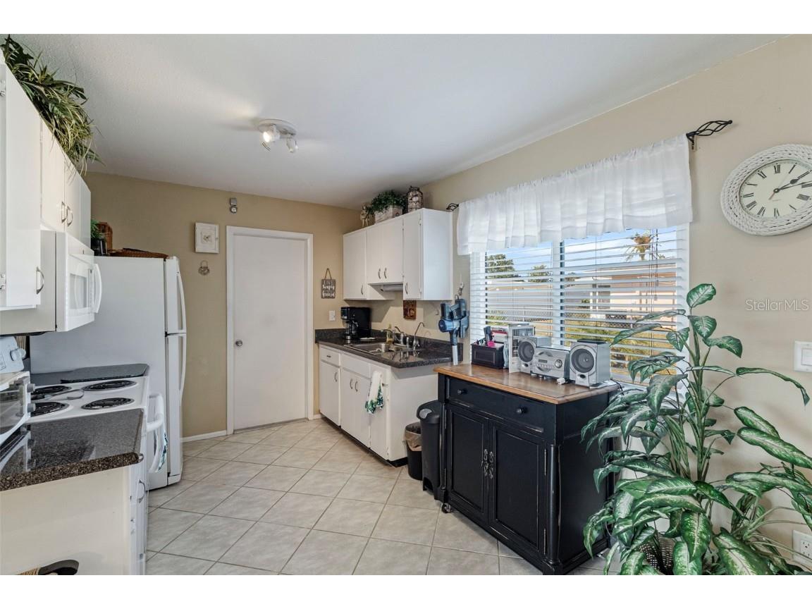 8250 Pickwick Road North Port FL 34287 C7517540 image10