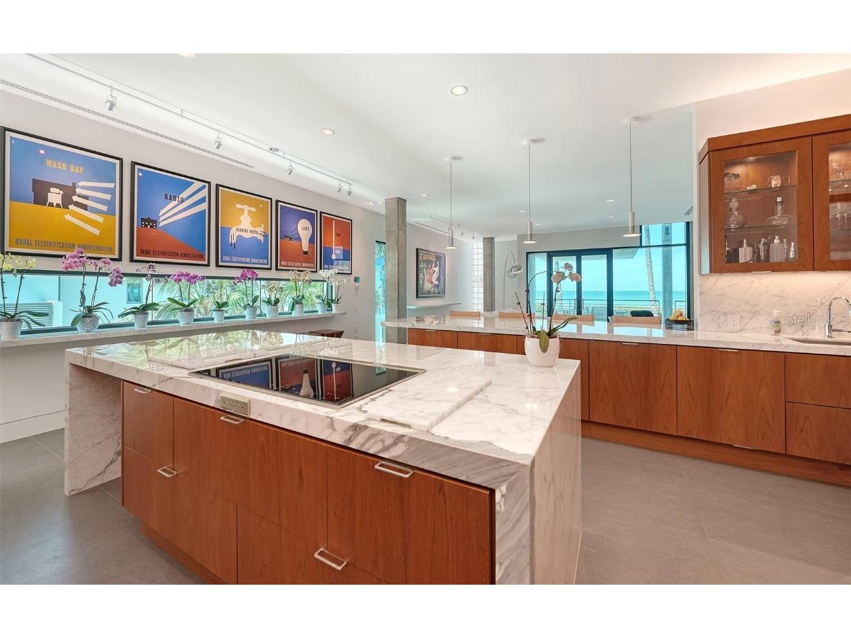 8250 Sanderling Road Sarasota FL 34242 - THE GULF A4660281 image25