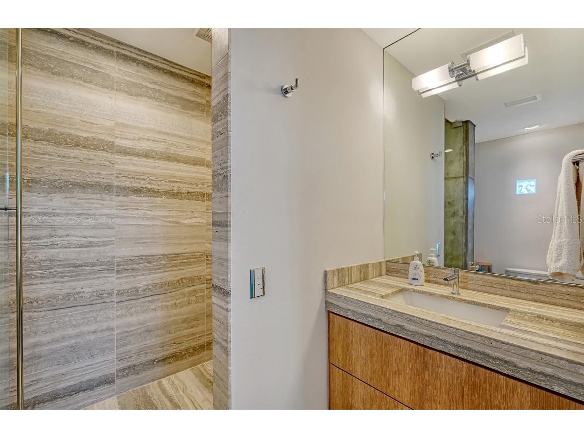 8250 Sanderling Road Sarasota FL 34242 - THE GULF A4660281 image43