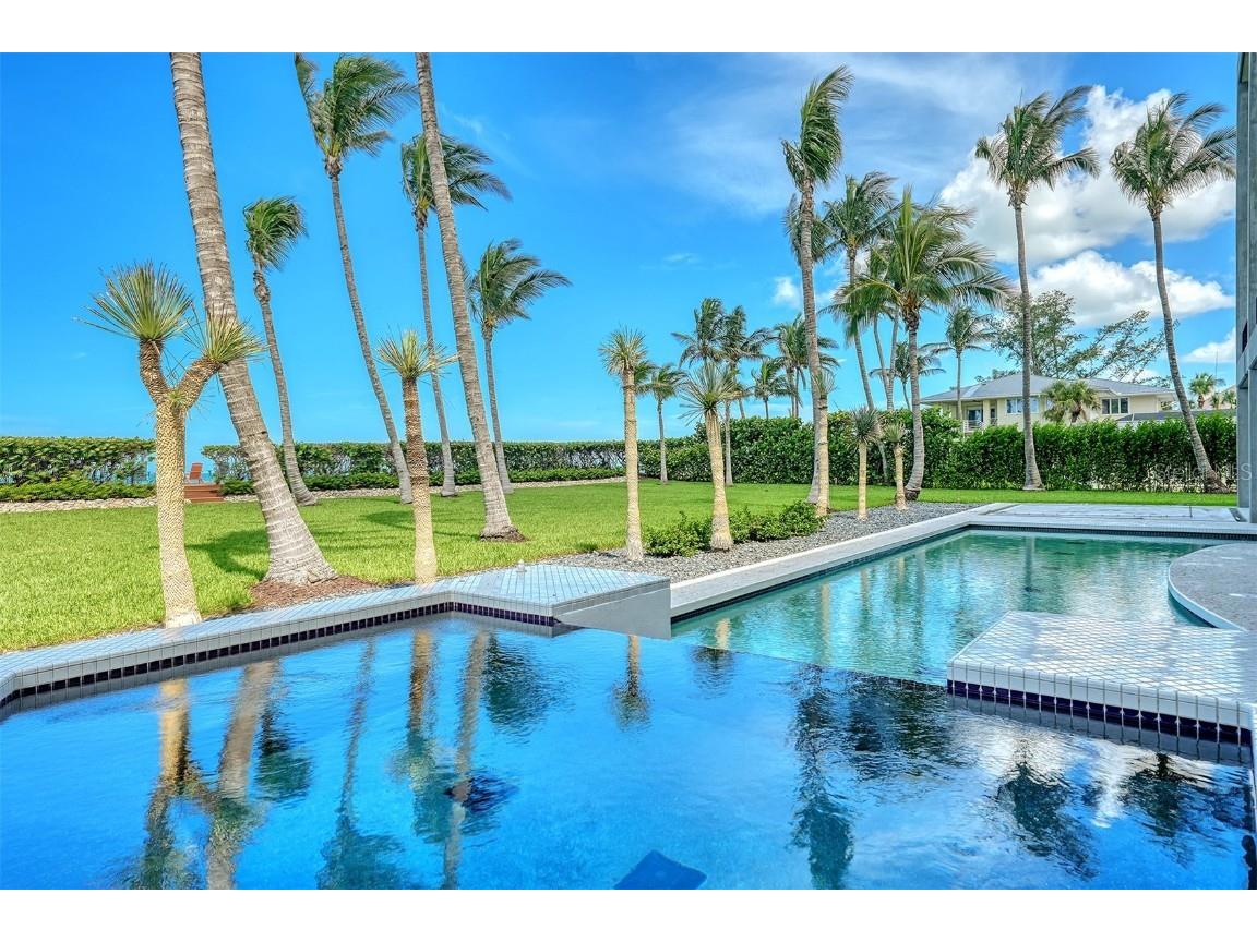 8250 Sanderling Road Sarasota FL 34242 - THE GULF A4660281 image47