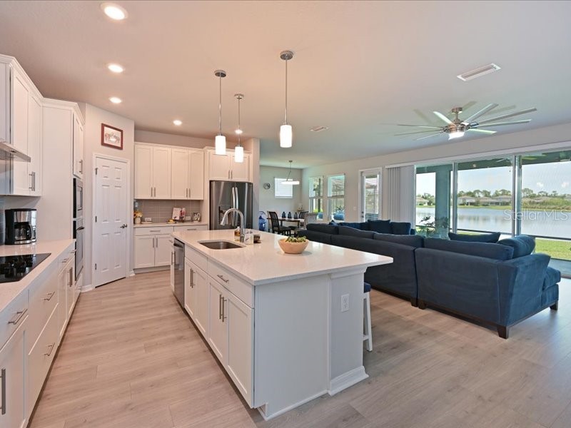 8251 Abalone Loop Parrish FL 34219 A4691952 image7