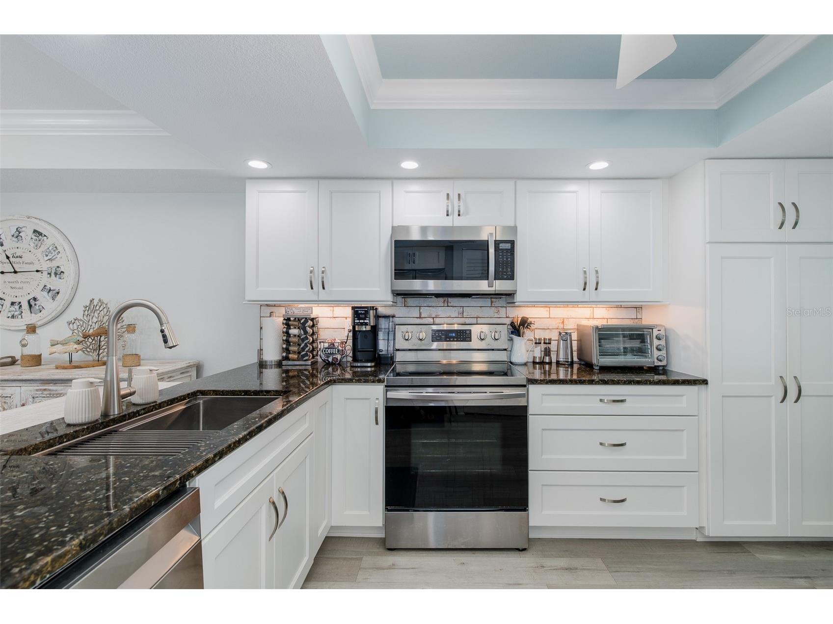 8251 Brent Street #941 Port Richey FL 34668 W7884521 image16