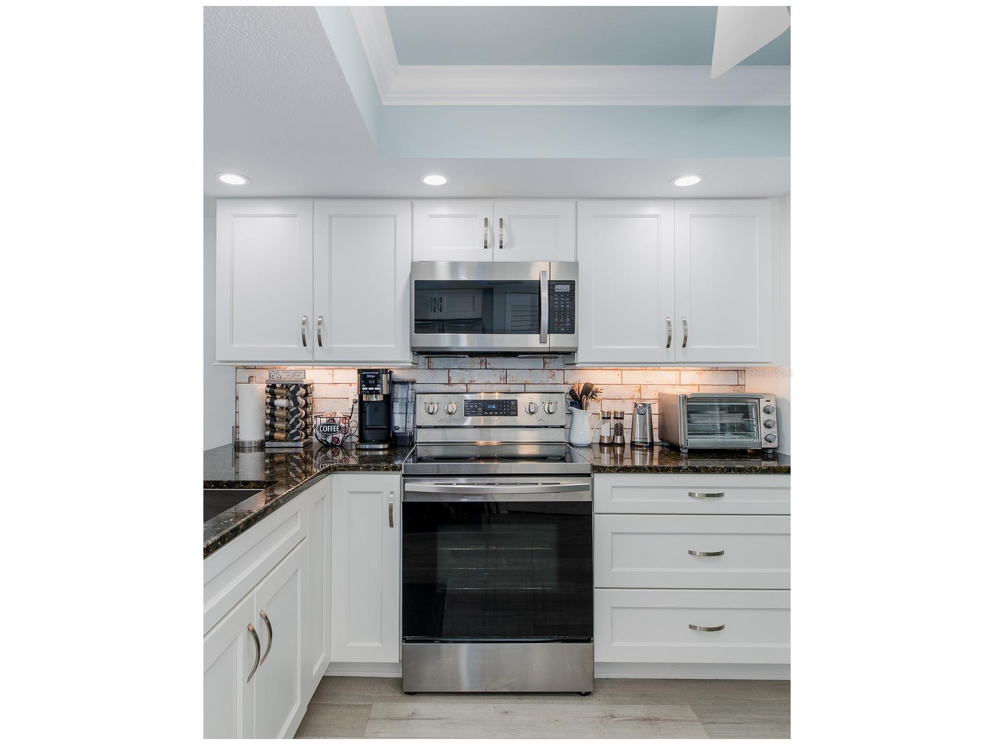 8251 Brent Street #941 Port Richey FL 34668 W7884521 image46