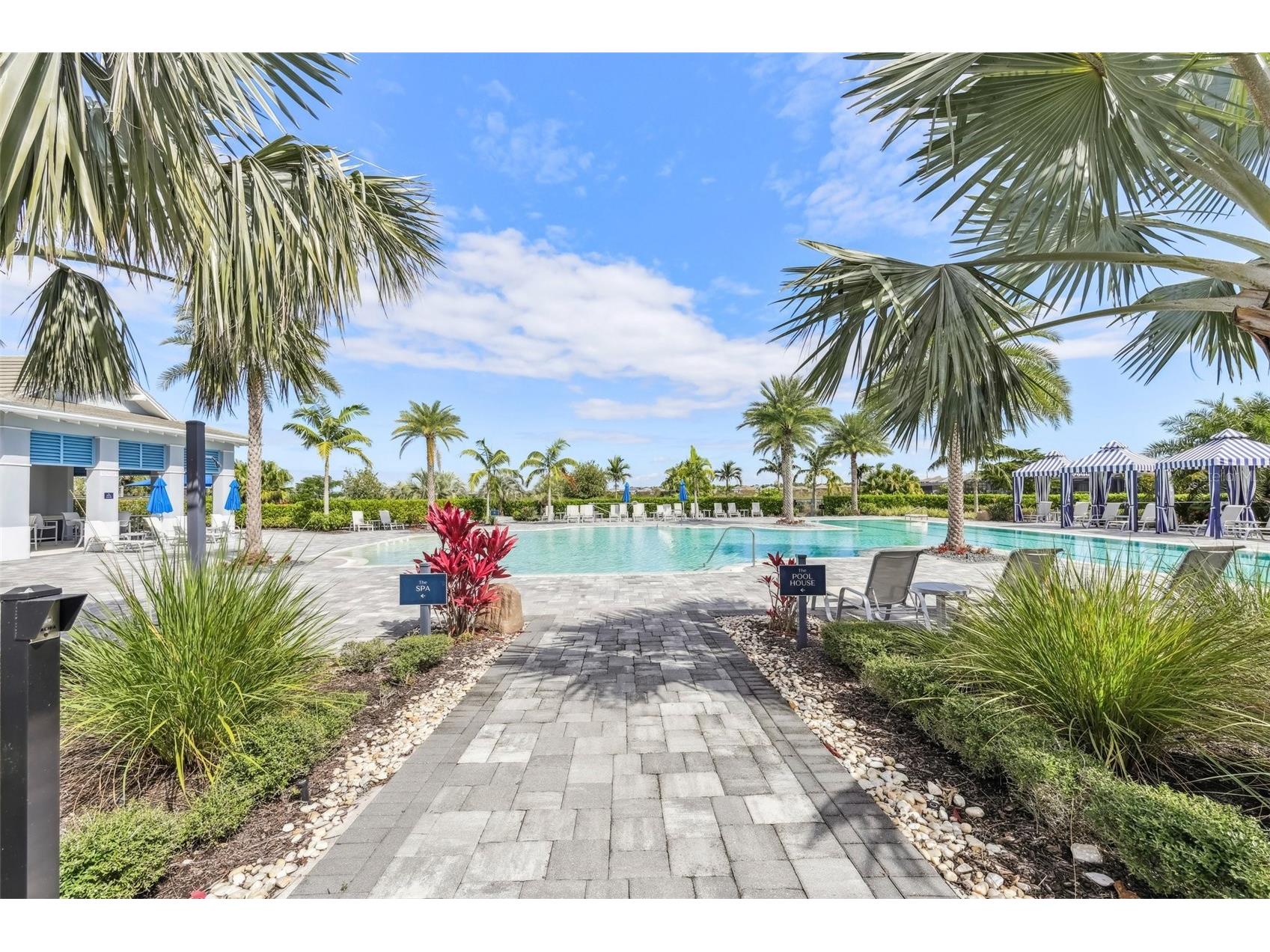 8252 Redonda Loop Bradenton FL 34202 A4680090 image74