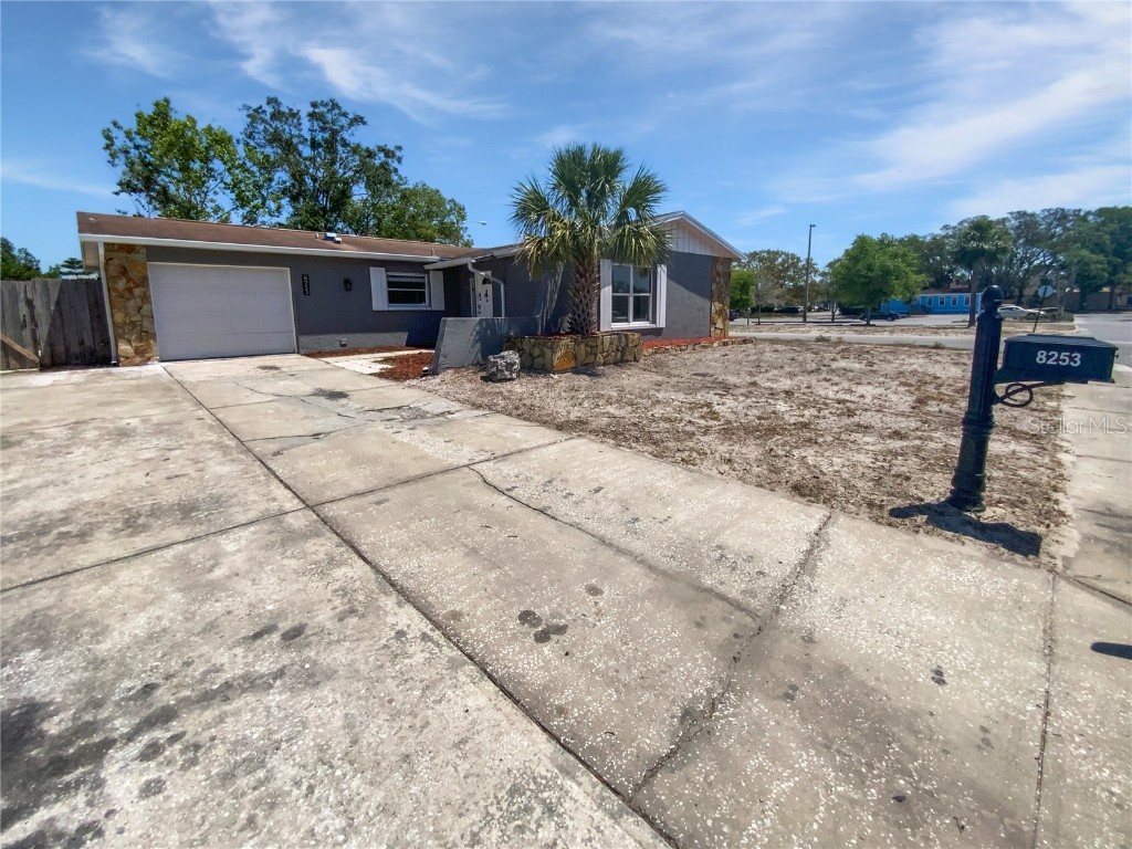 8253 Penwood Drive Port Richey FL 34668 O6304369 image1