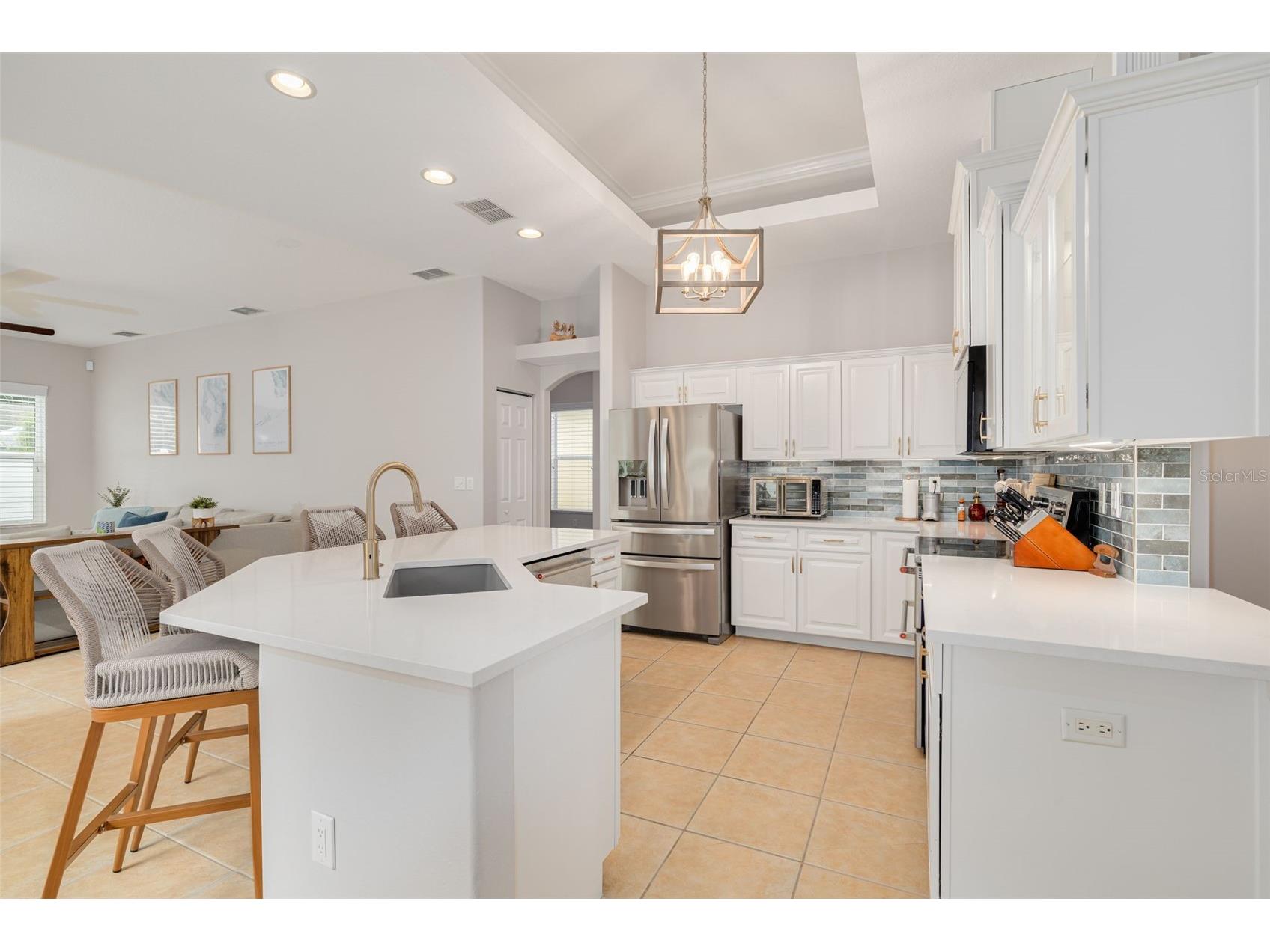 8253 Wild Oaks Circle Largo FL 33773 TB8505872 image6