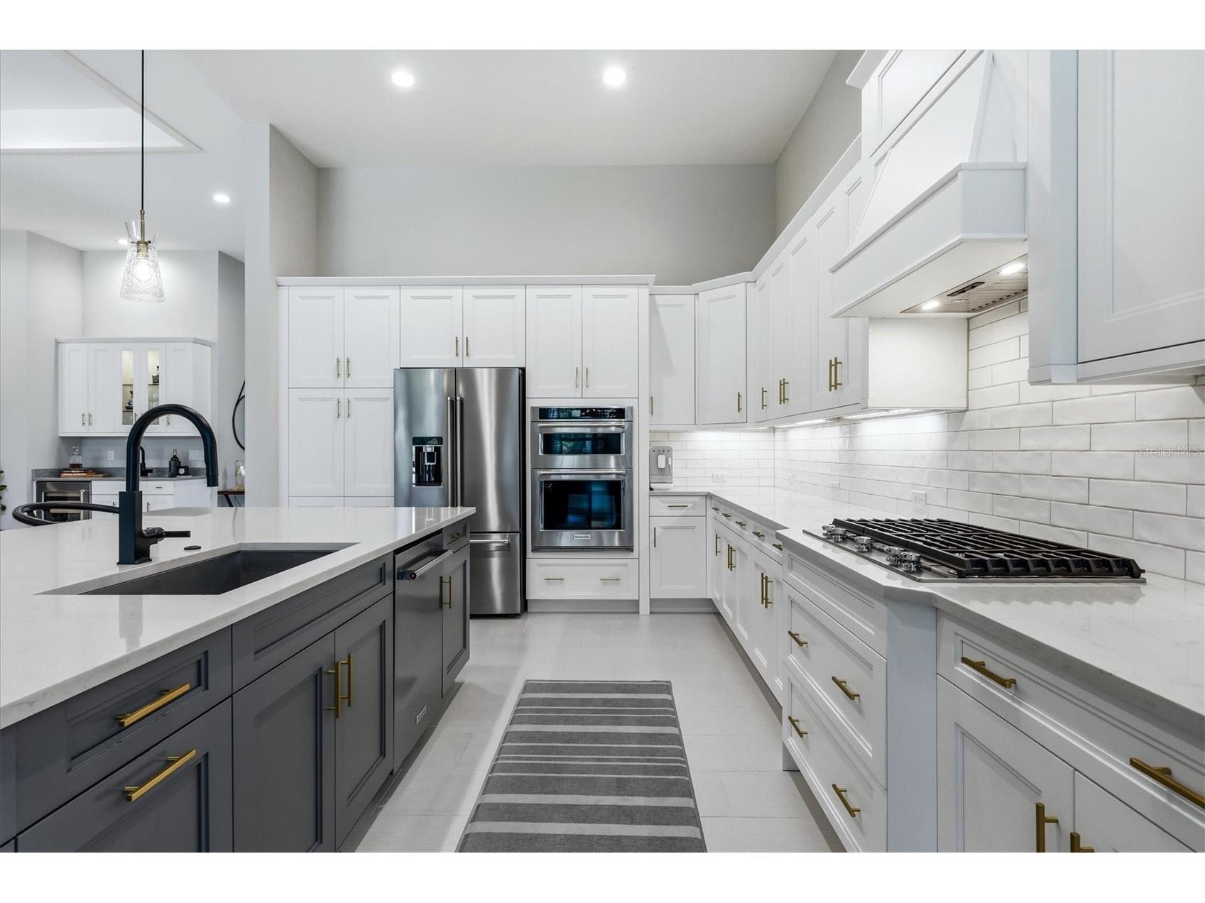 8254 Pavia Way Lakewood Ranch FL 34202 A4692792 image16