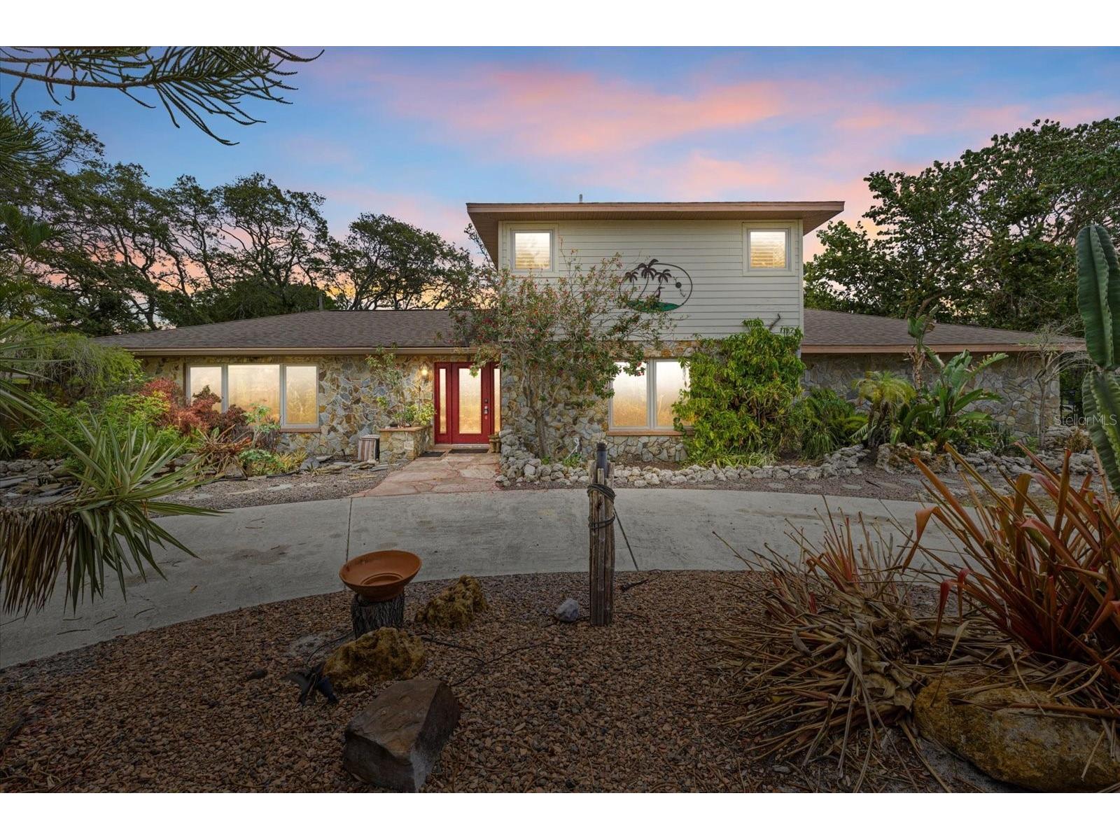 8255 Longbay Boulevard Sarasota FL 34243 A4652736 image1