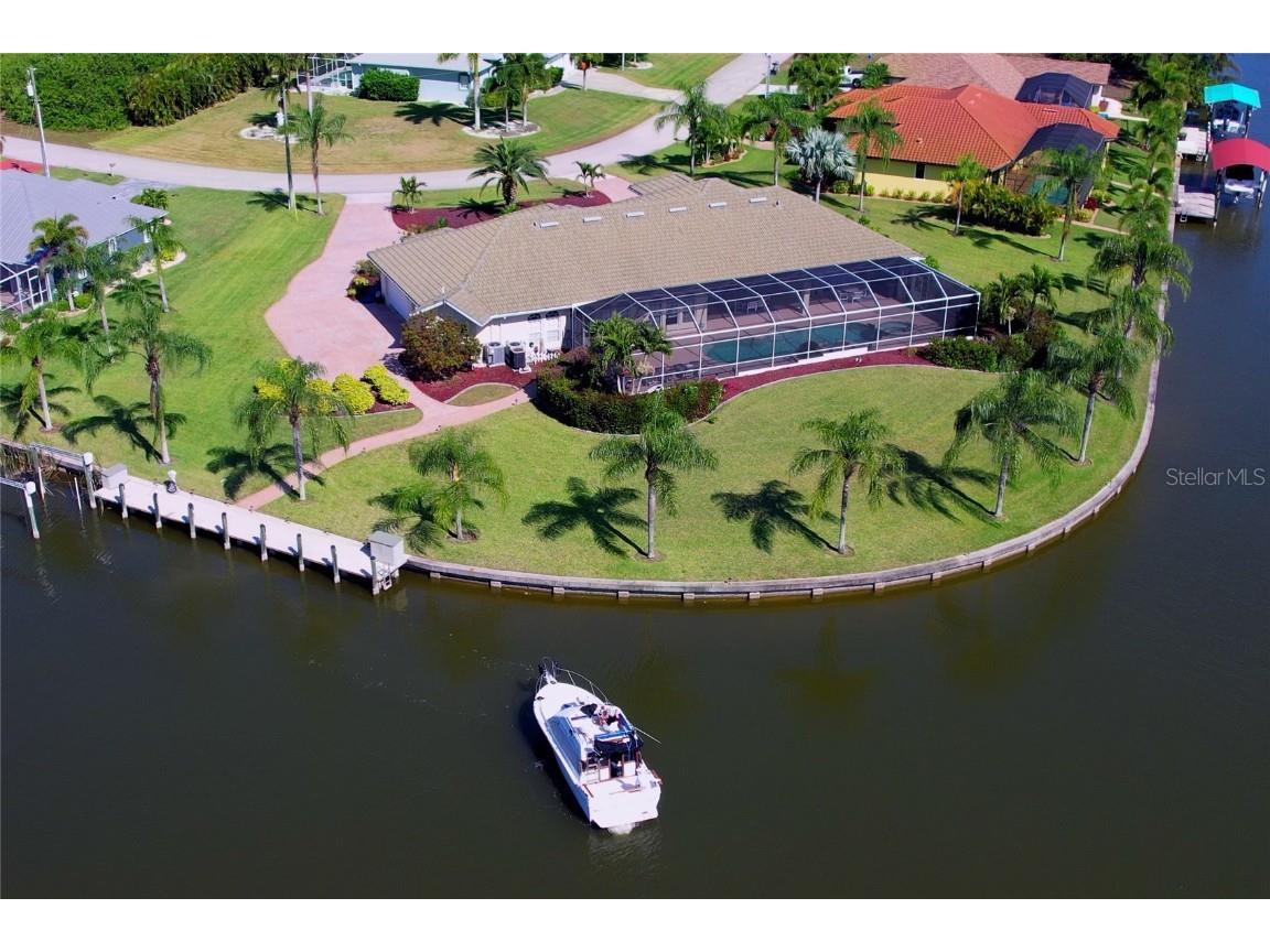 8256 Antwerp Circle Port Charlotte FL 33981 D6124642 image1