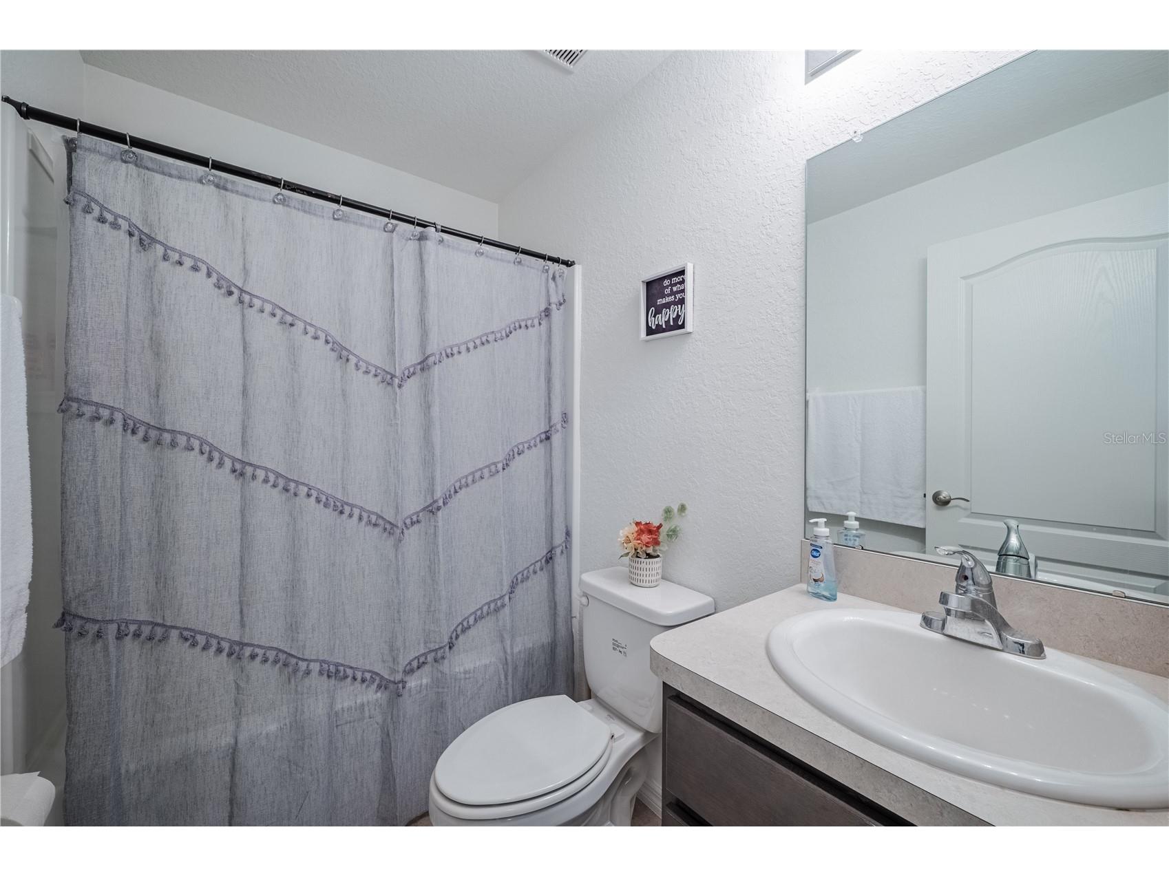 8256 Campbell Crossing Circle Lakeland FL 33810 OM726489 image24
