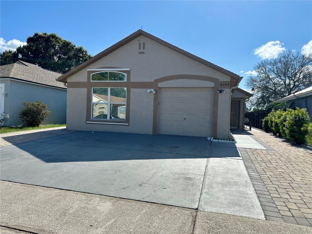 8258 Golden Chickasaw Circle Orlando FL 32825 O6321431 image1