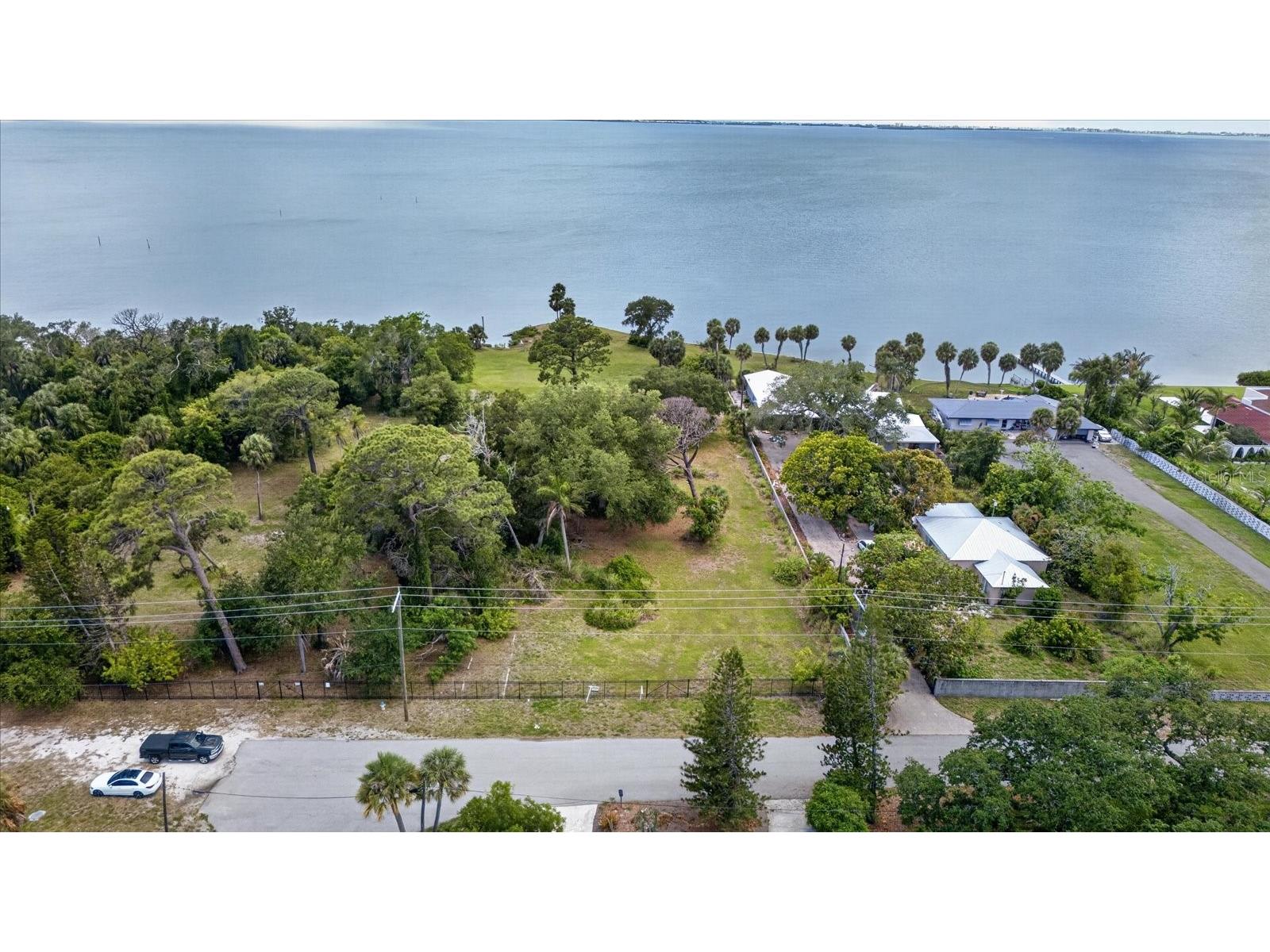 8258 Longbay Blvd Sarasota FL 34243 TB8511357 image16