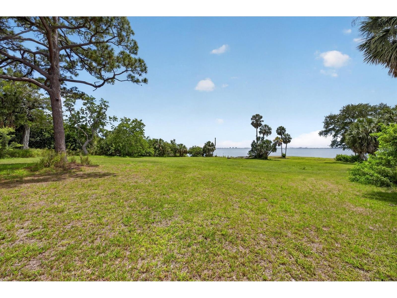 8258 Longbay Blvd Sarasota FL 34243 TB8511357 image19