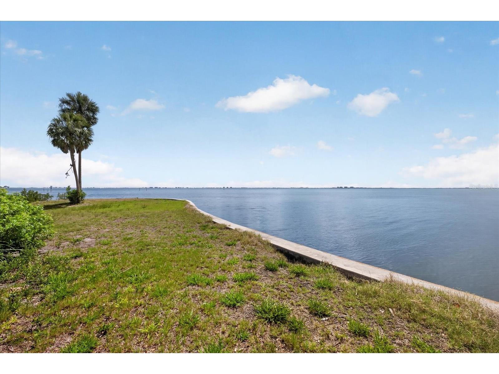 8258 Longbay Blvd Sarasota FL 34243 TB8511357 image20