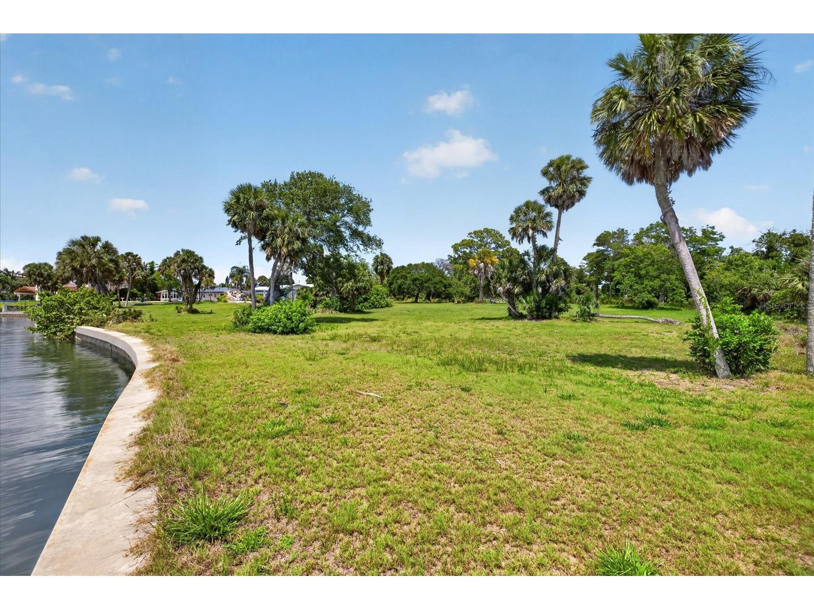 8258 Longbay Blvd Sarasota FL 34243 TB8511357 image21