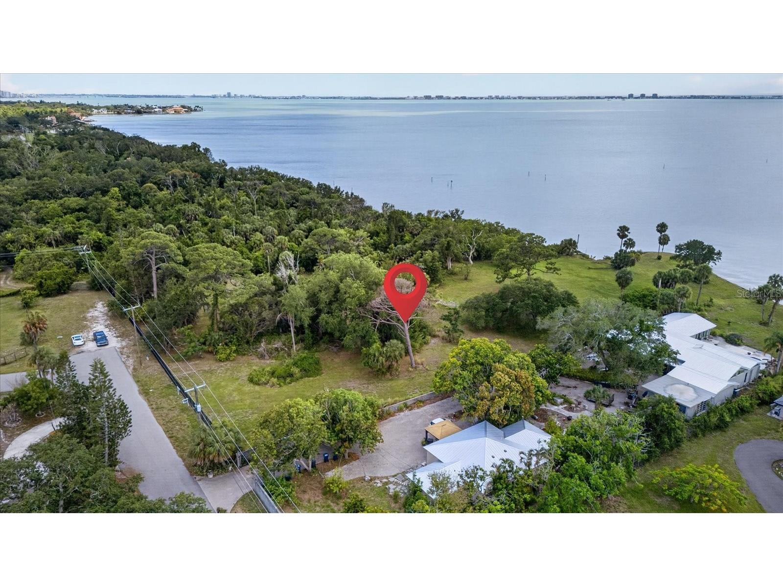 8258 Longbay Blvd Sarasota FL 34243 TB8511357 image4