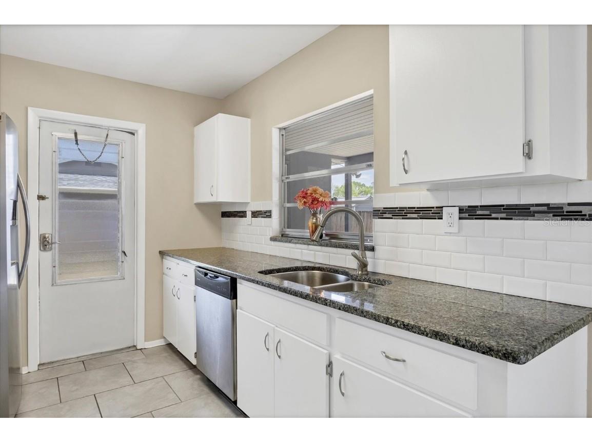 8258 San Jacinto Avenue North Port FL 34287 A4656868 image16