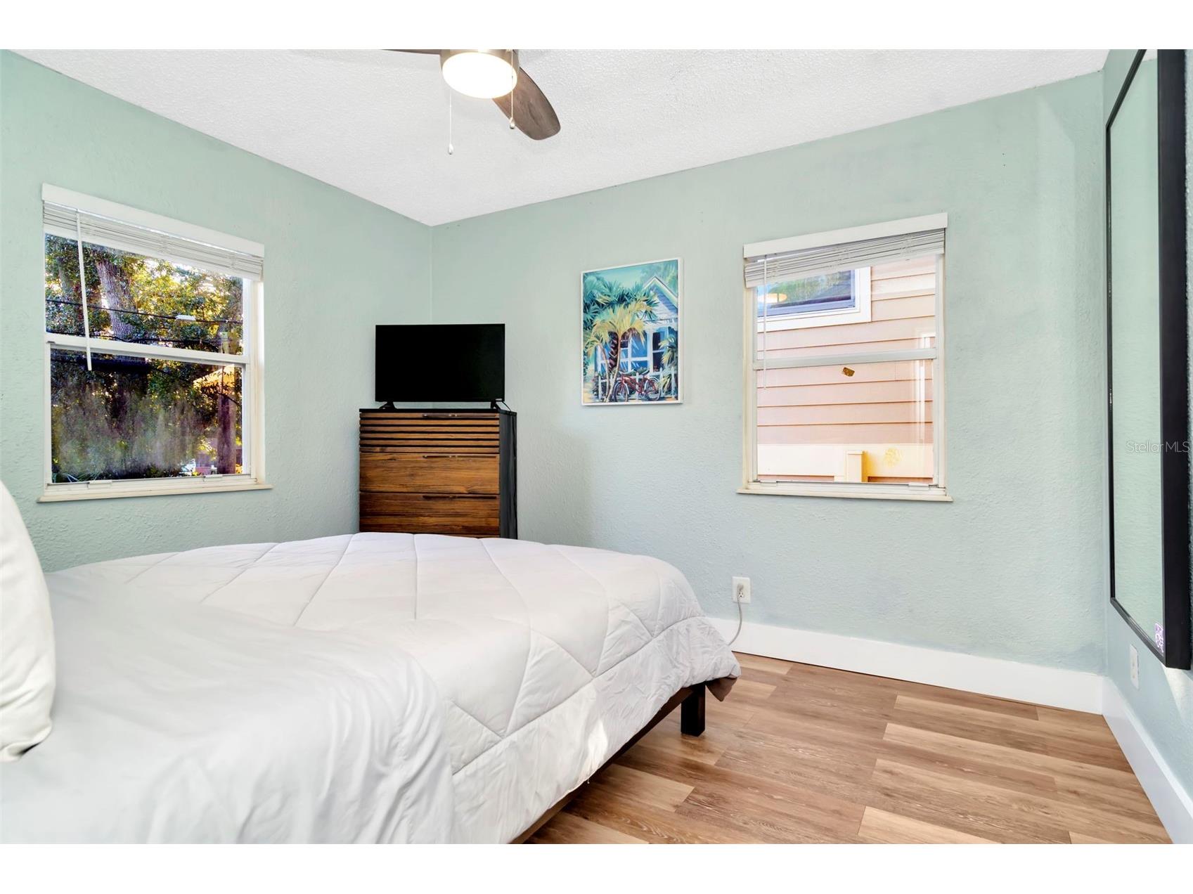 826 11th Avenue S #APT 1 Saint Petersburg FL 33701 TB8510381 image16