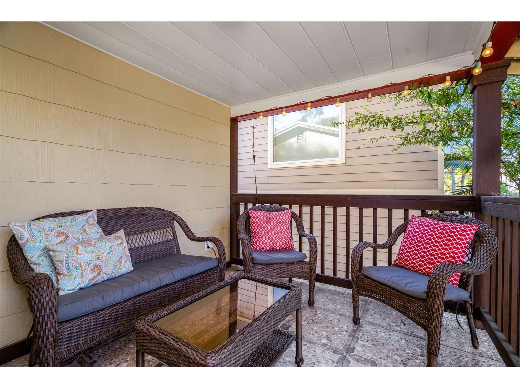 826 11th Avenue S #APT 1 Saint Petersburg FL 33701 TB8510381 image2