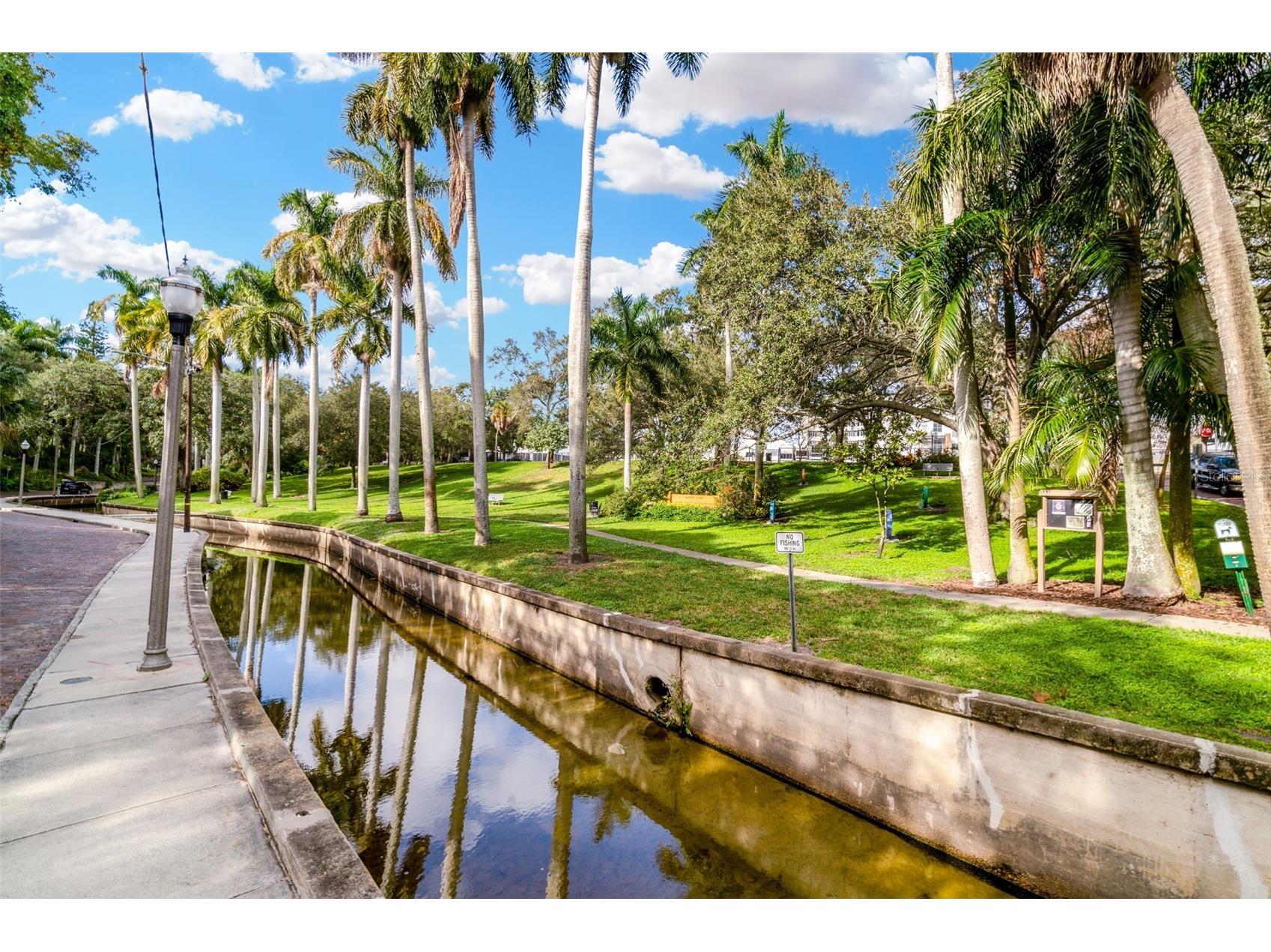 826 11th Avenue S #APT 1 Saint Petersburg FL 33701 TB8510381 image25