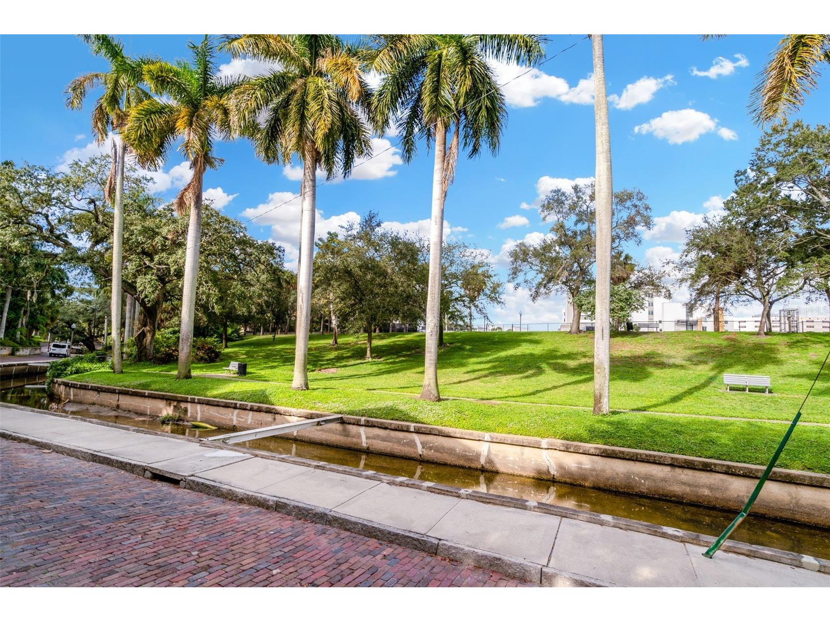 826 11th Avenue S #APT 1 Saint Petersburg FL 33701 TB8510381 image26