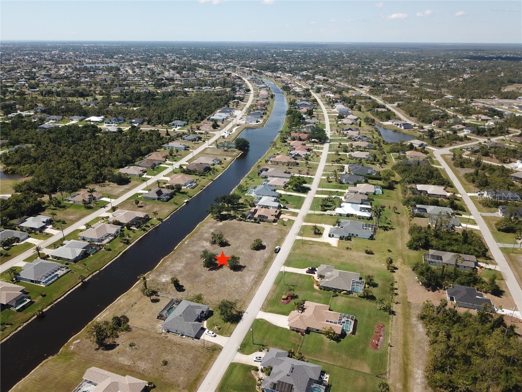 826 Boundary Boulevard Rotonda West FL 33947 - ROTONDA RIVER C7508592 image1