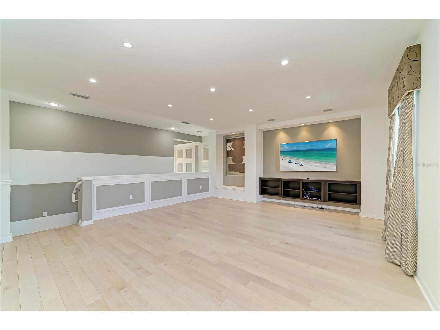 826 Honeyflower Loop Bradenton FL 34212 A4685391 image38