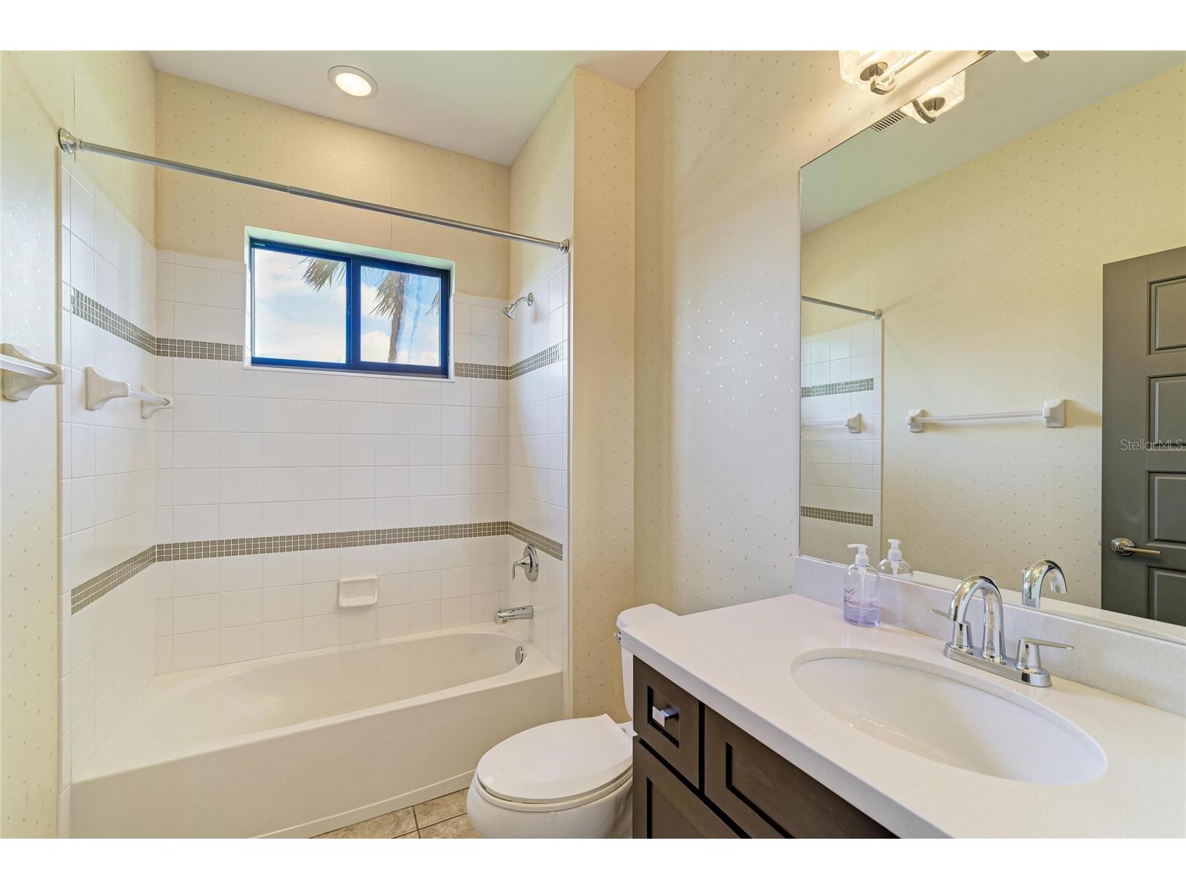 826 Honeyflower Loop Bradenton FL 34212 A4685391 image44